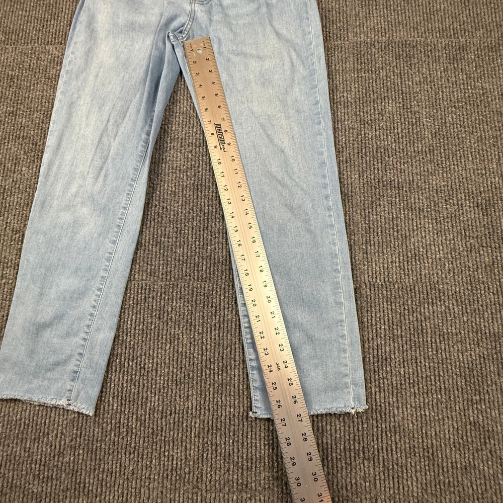 Forever 21 Women Light Wash Raw Hem Straight Leg Jeans Size 29 High Rise Denim - Picture 5 of 11
